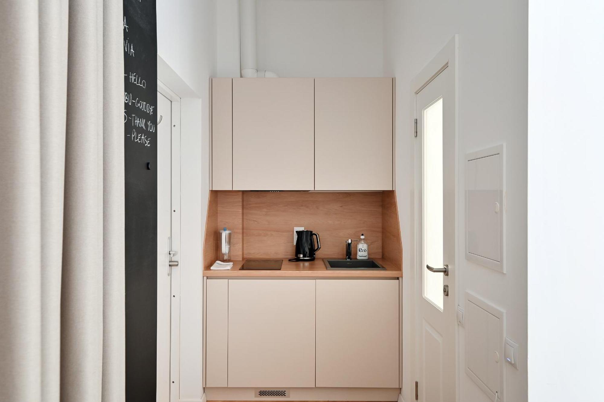 Lovely Studio Apartment In The Heart Of Рига Экстерьер фото